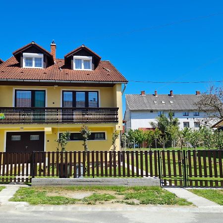 Gyoengyvirag Apartman Lenti Luaran gambar