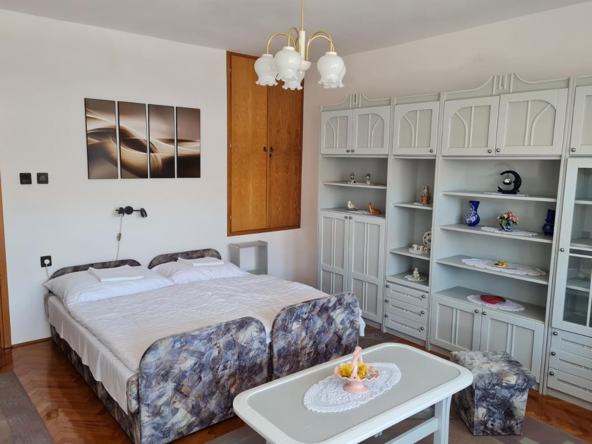 Gyoengyvirag Apartman Lenti Luaran gambar
