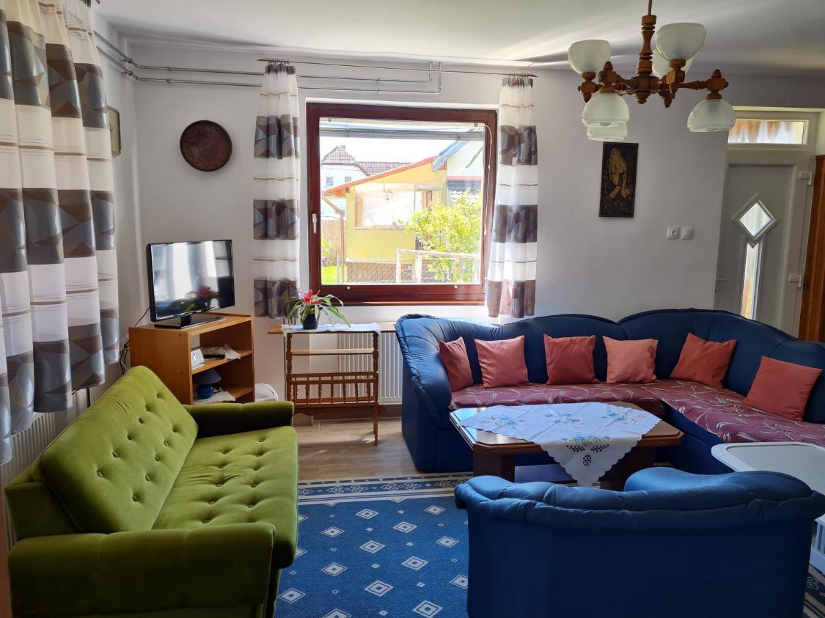Gyoengyvirag Apartman Lenti Luaran gambar