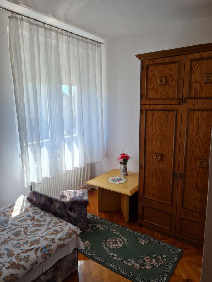 Gyoengyvirag Apartman Lenti Luaran gambar